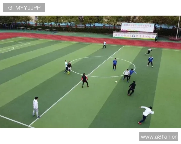 武汉足球队的阵地战打法深度分析与战术解读 武汉足球队的阵地战打法深度分析与战术解读